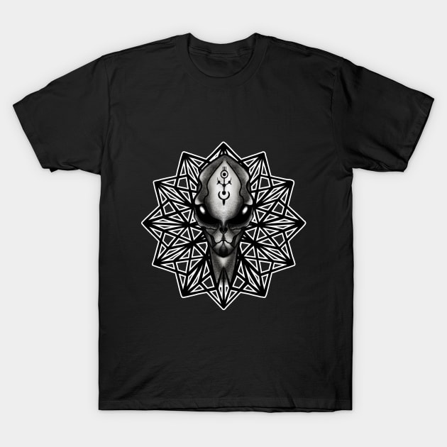 Alien black and white T-Shirt by Daxa